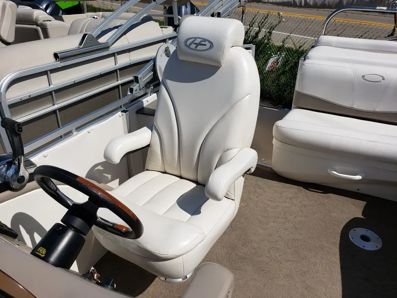 Slide: The Image of Harris 230 Royal Heritage 2006 - 19