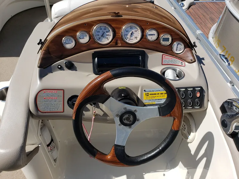 Slide: The Image of Harris 230 Royal Heritage 2006 - 21