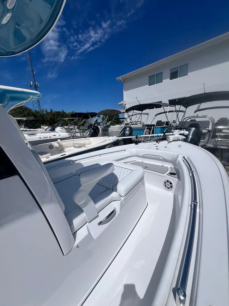 Slide: The Image of Sportsman Masters 247OE Bay Boat 2024 - 11