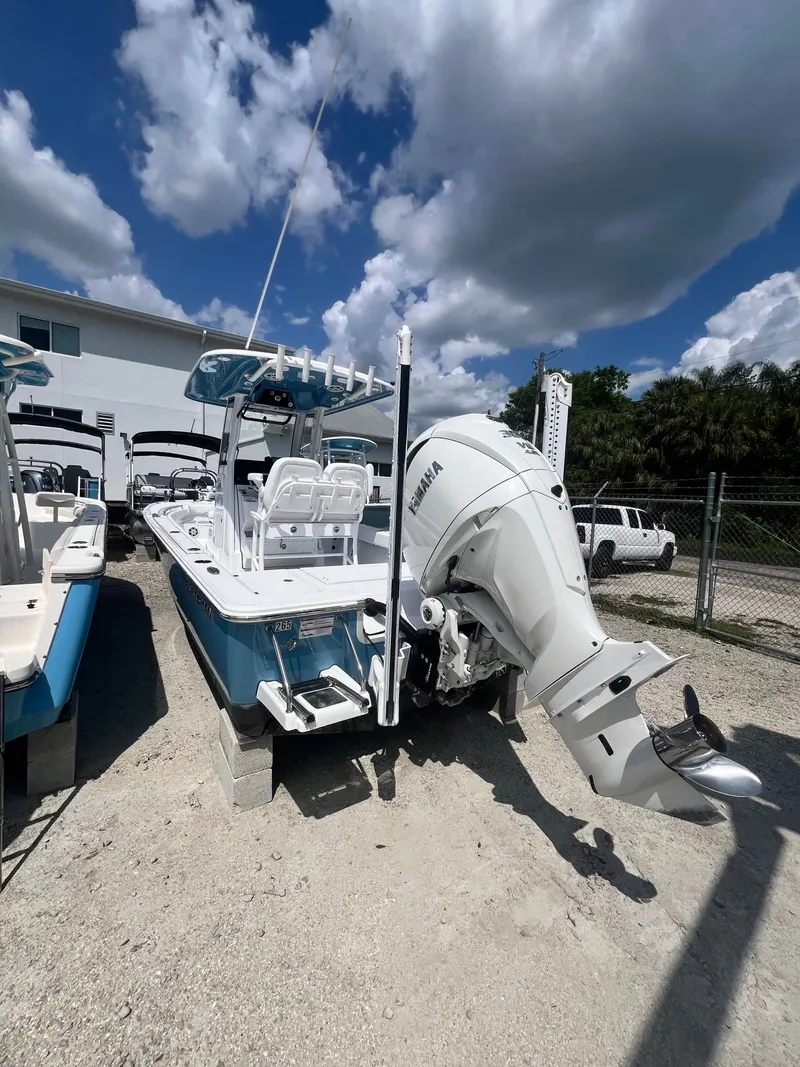 Slide: The Image of Sportsman Masters 247OE Bay Boat 2024 - 4