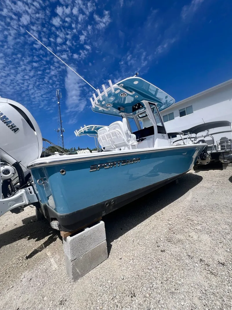 Slide: The Image of Sportsman Masters 247OE Bay Boat 2024 - 6