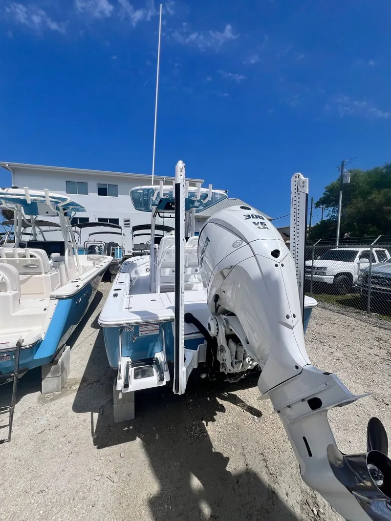 Slide: The Image of Sportsman Masters 247OE Bay Boat 2024 - 7