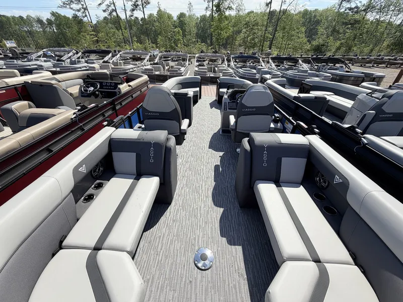 Slide: The Image of Viaggio Lago X TRITOON-250 HONDA 2026 - 5