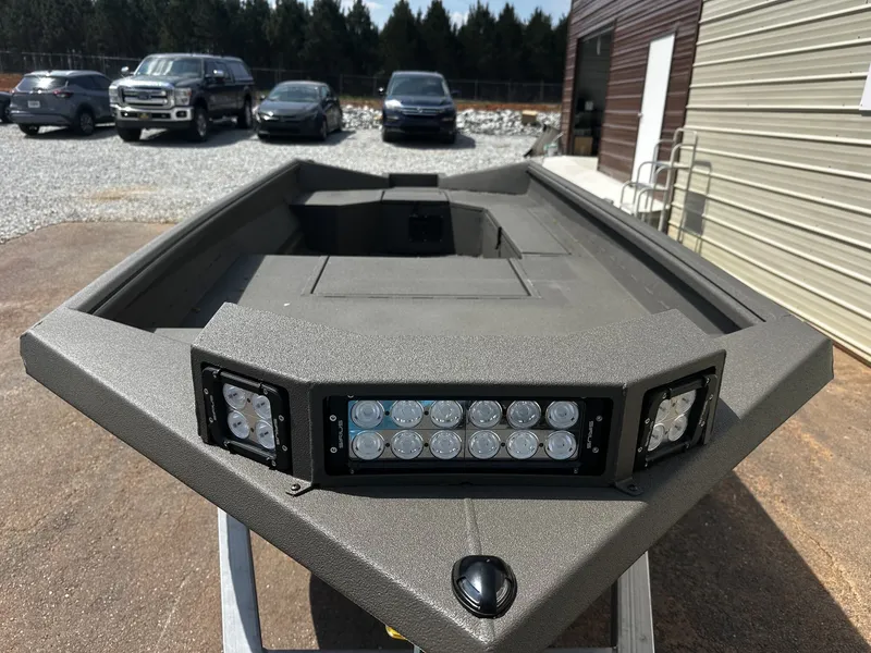 Slide: The Image of Reaper Boats 656 STEP TRANSOM 2026 - 2