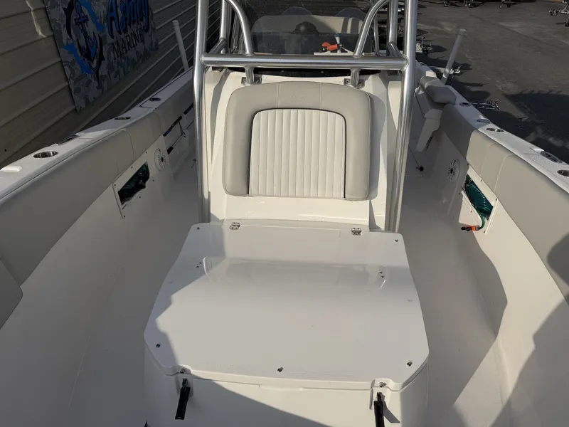 Slide: The Image of Sea Fox Commander 268 2021 - 11