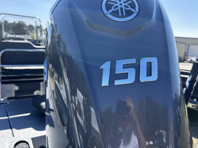 Slide: The Image of Xpress Hyper-Lift Bay Series 210 BAY-150HP 2026 - 8