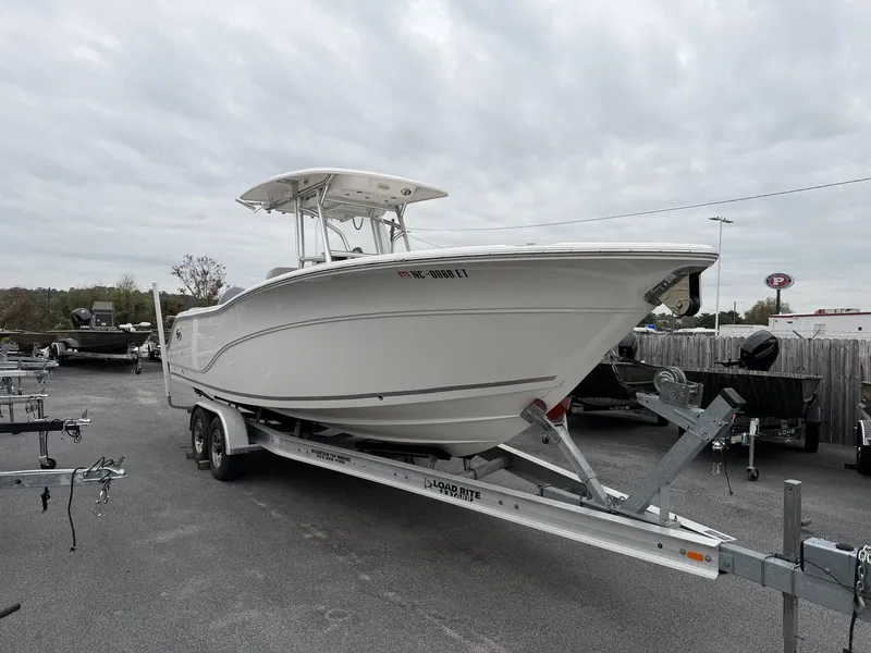 The Image of Sea Fox Commander 268 2021 - 1