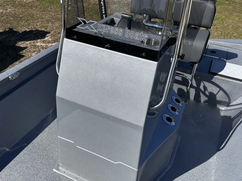 Slide: The Image of Xpress Hyper-Lift Bay Series 210 BAY-150HP 2026 - 5