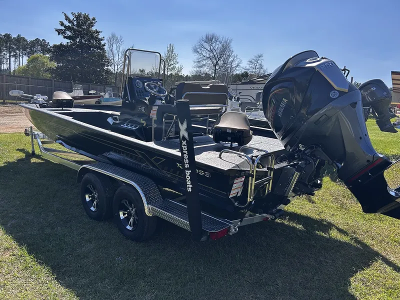 Slide: The Image of Xpress Hyper-Lift Bay Series H24B 2026 - 2