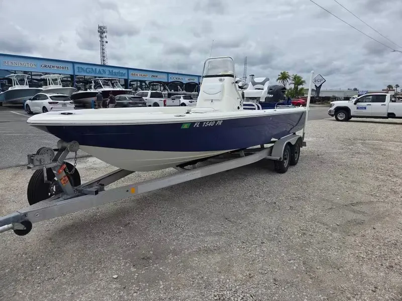 Slide: The Image of NauticStar 224 XTS 2014 - 2