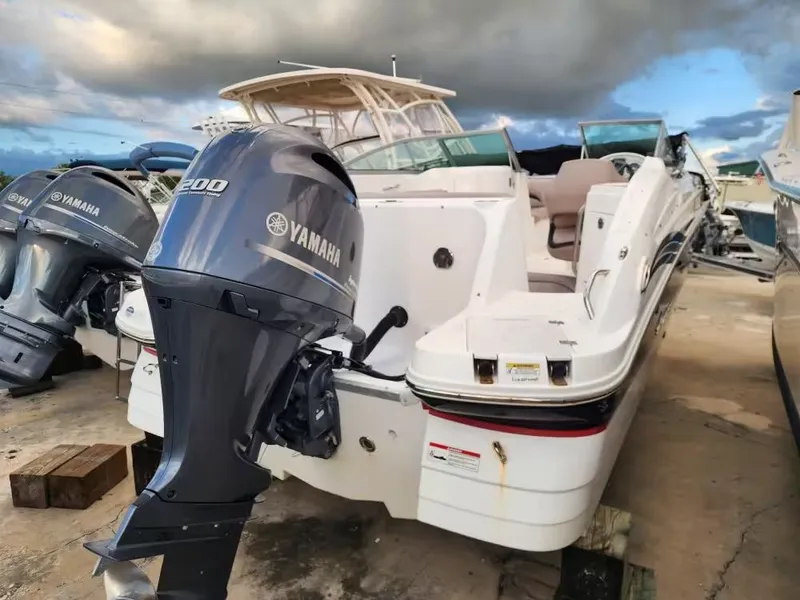 Slide: The Image of Hurricane 2200 Sundeck 2015 - 3