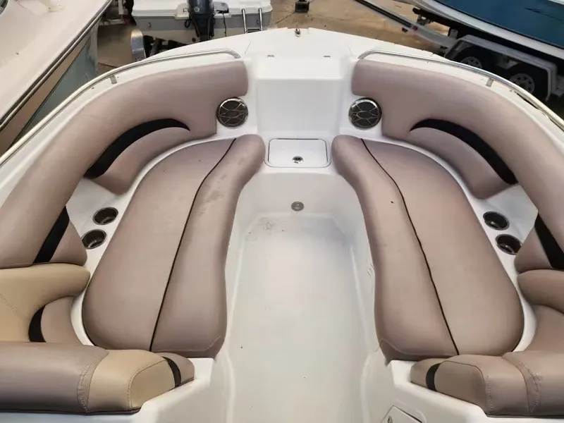 Slide: The Image of Hurricane 2200 Sundeck 2015 - 9