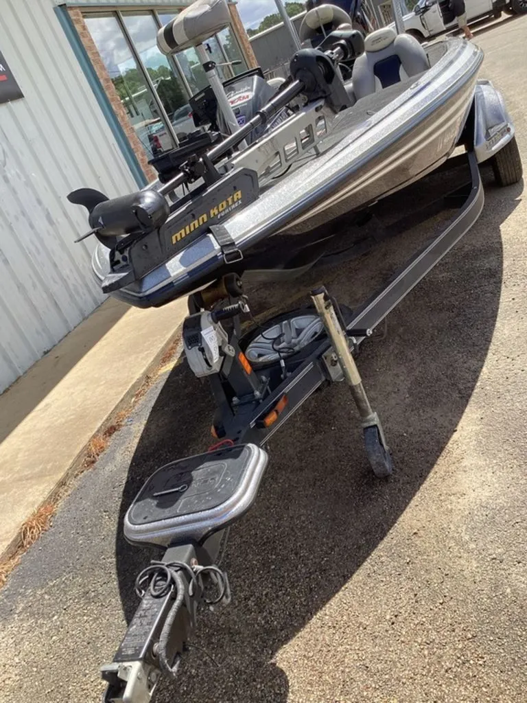 Slide: The Image of Skeeter FX20 2013 - 14