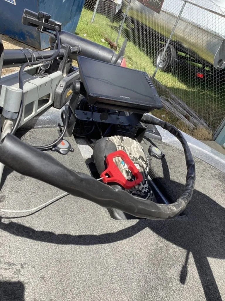 Slide: The Image of Skeeter FX20 2013 - 16