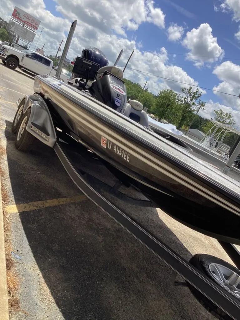 Slide: The Image of Skeeter FX20 2013 - 21