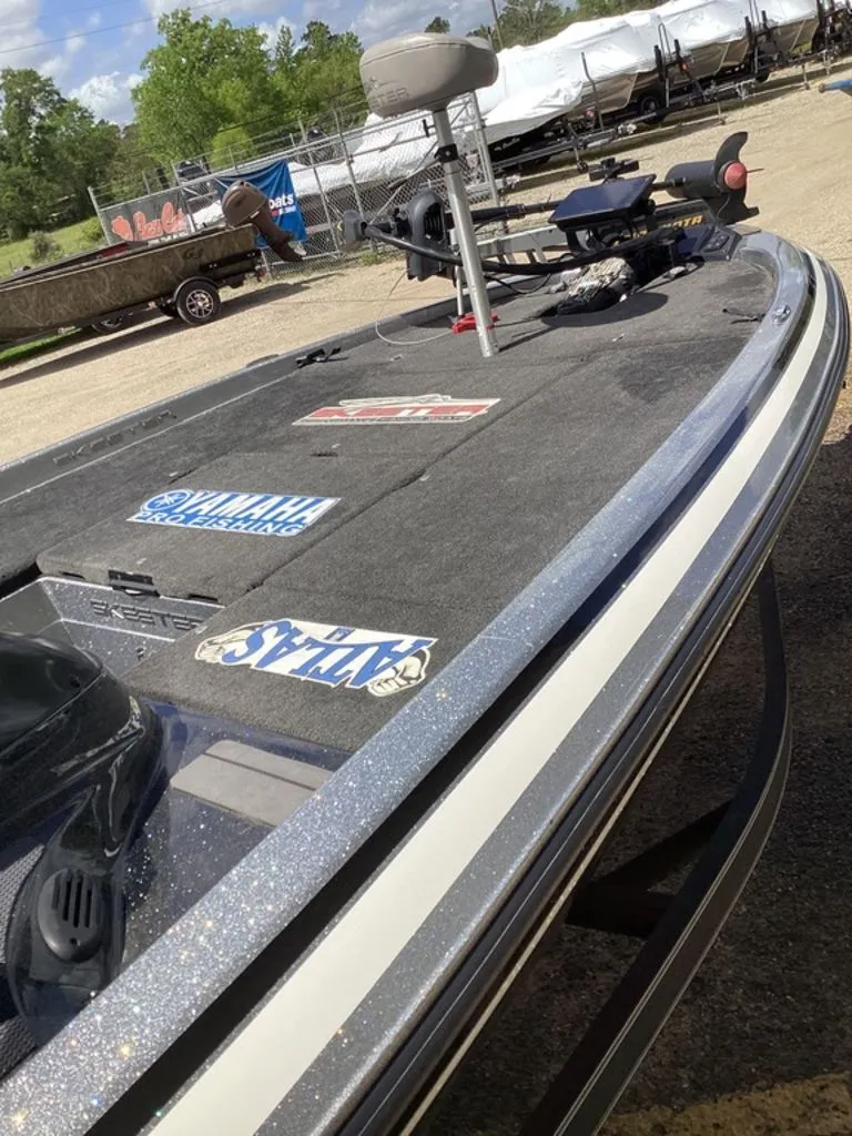 Slide: The Image of Skeeter FX20 2013 - 24