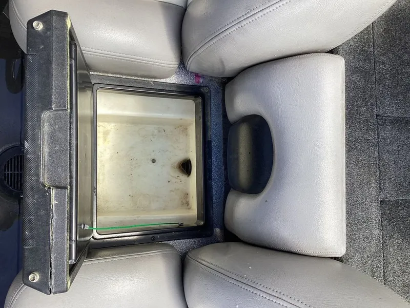 Slide: The Image of Skeeter FX20 2013 - 33