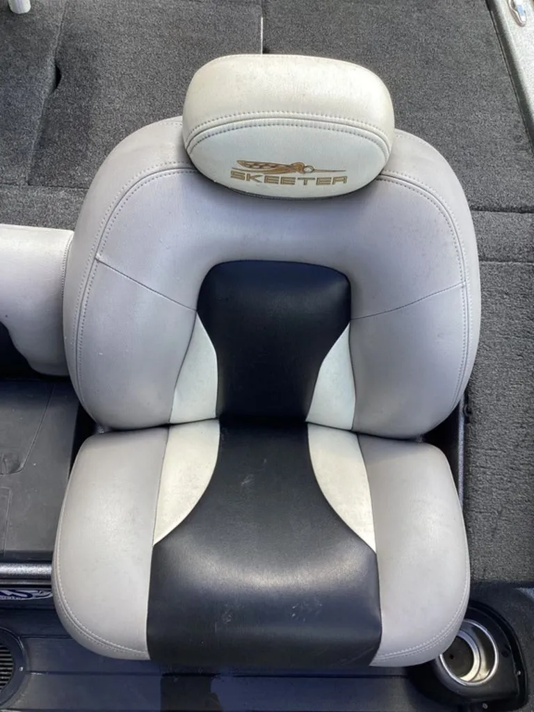 Slide: The Image of Skeeter FX20 2013 - 35