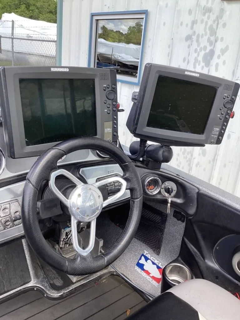 Slide: The Image of Skeeter FX20 2013 - 37