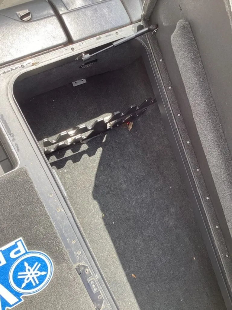 Slide: The Image of Skeeter FX20 2013 - 52