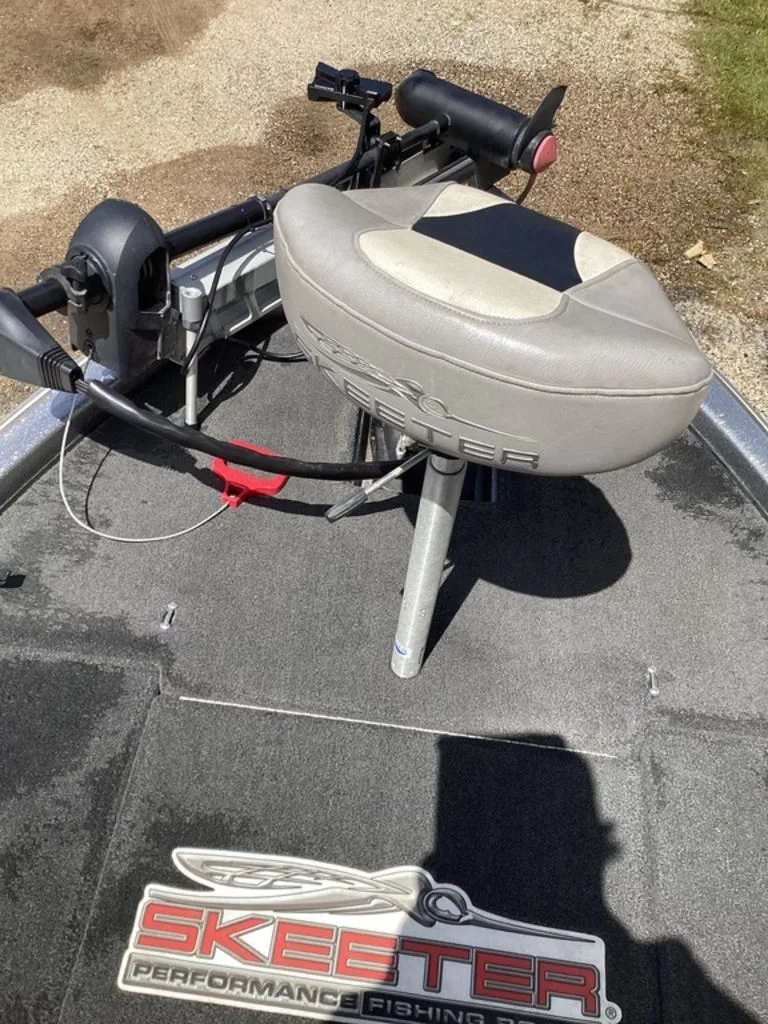 Slide: The Image of Skeeter FX20 2013 - 57