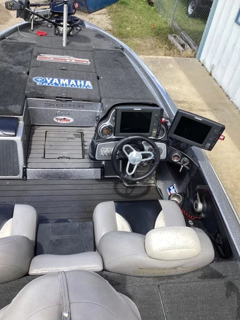 Slide: The Image of Skeeter FX20 2013 - 65