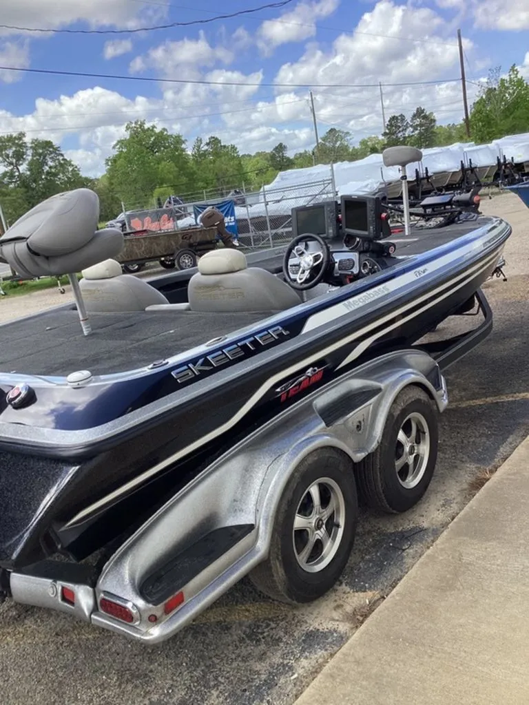 Slide: The Image of Skeeter FX20 2013 - 73