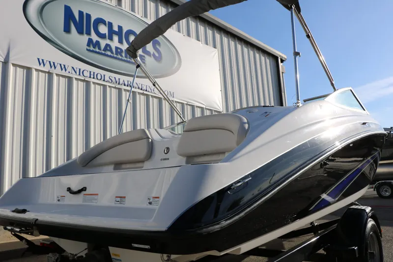 Slide: The Image of Yamaha SX190 2014 - 11