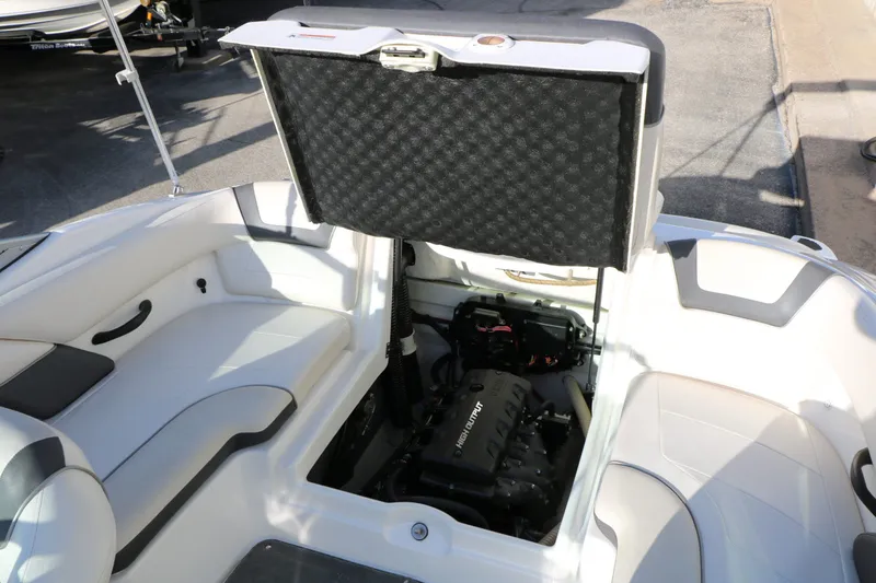 Slide: The Image of Yamaha SX190 2014 - 31