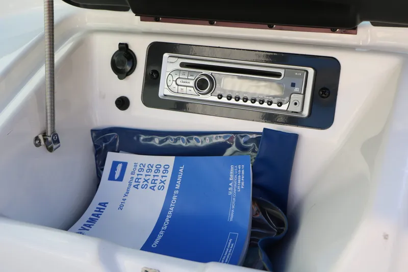 Slide: The Image of Yamaha SX190 2014 - 32