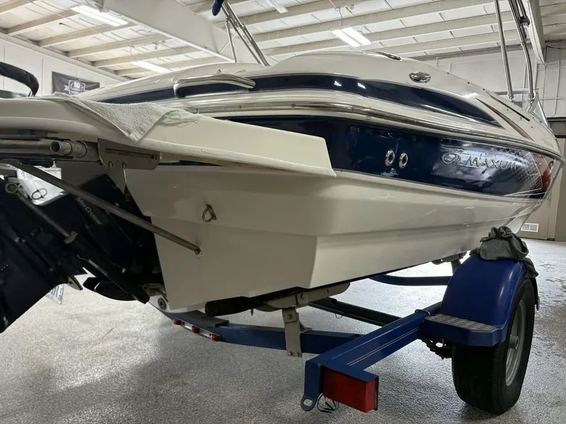 Slide: The Image of Maxum 1900 SR3 2007 - 10