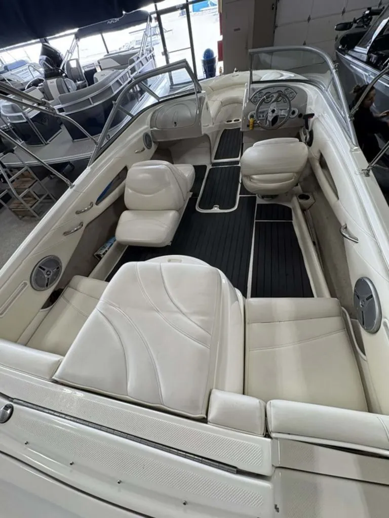 Slide: The Image of Maxum 1900 SR3 2007 - 8