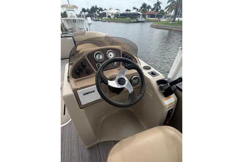 Slide: The Image of Steering console of 2020 Veranda Relax VR 22 RC boat with Simrad display. - 8