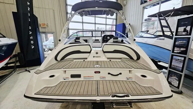 Slide: The Image of Yamaha 195S 2021 - 3