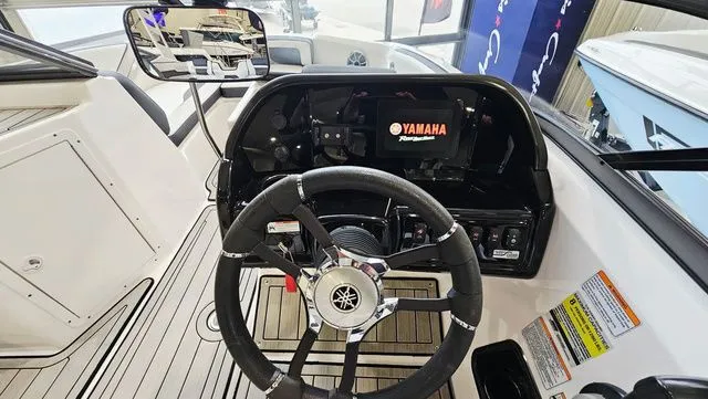 Slide: The Image of Yamaha 195S 2021 - 8