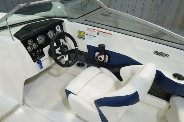 Slide: The Image of Chaparral 186 SSi 2010 - 14