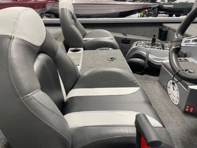 Slide: The Image of Vexus AVX 1880 2026 - 6