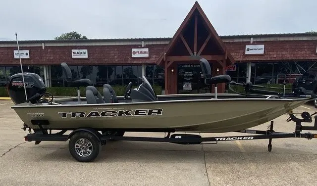 The Image of Tracker Pro Team 190 TX 2026 - 1