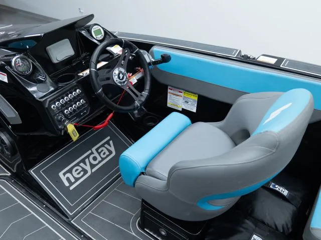 Slide: The Image of Heyday Wake Boats WT-2 2018 - 9