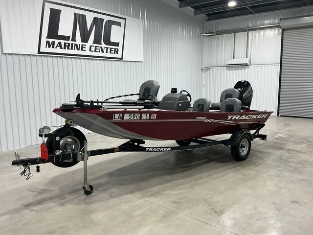 The Image of Tracker Pro 160 2020 - 1