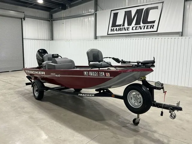 Slide: The Image of Tracker Pro 160 2020 - 10