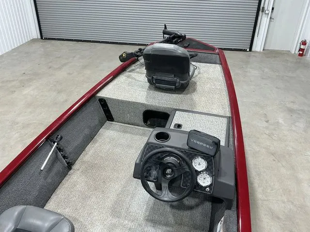 Slide: The Image of Tracker Pro 160 2020 - 11