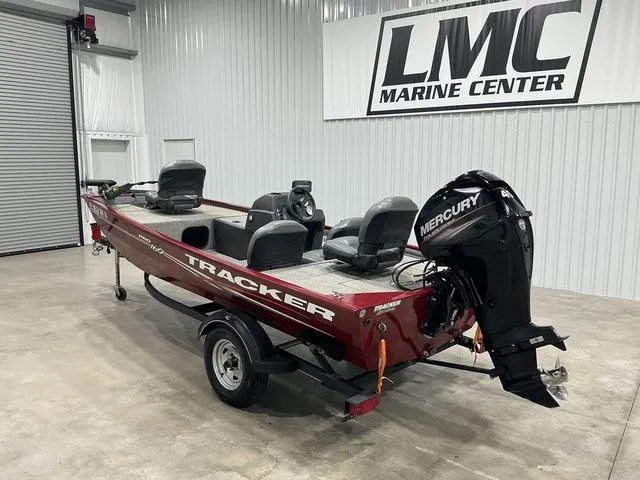 Slide: The Image of Tracker Pro 160 2020 - 12