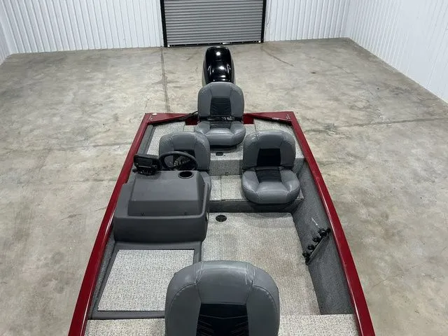 Slide: The Image of Tracker Pro 160 2020 - 17