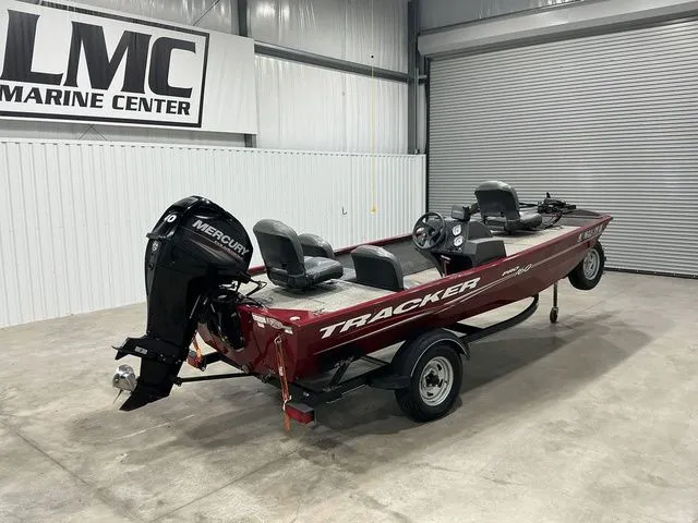 Slide: The Image of Tracker Pro 160 2020 - 4