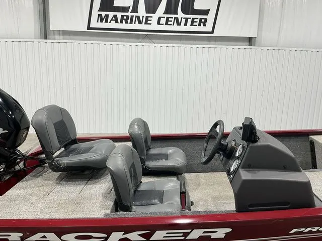 Slide: The Image of Tracker Pro 160 2020 - 5