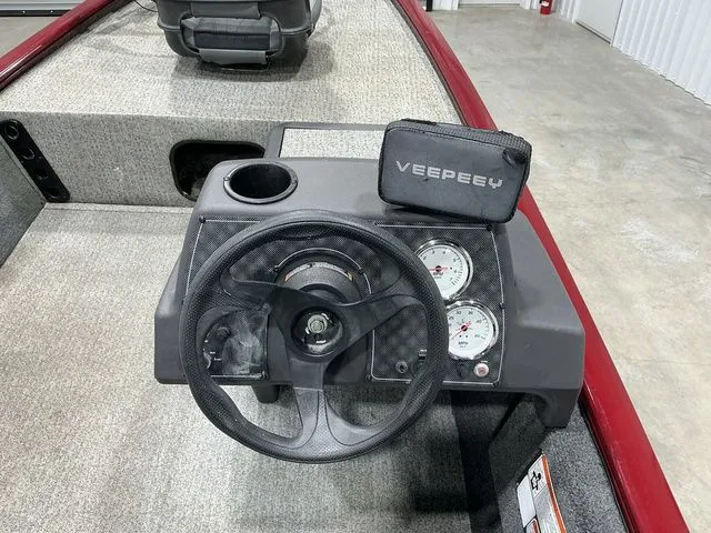 Slide: The Image of Tracker Pro 160 2020 - 8