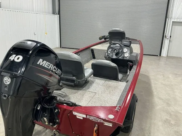 Slide: The Image of Tracker Pro 160 2020 - 9