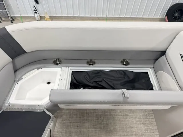 Slide: The Image of Yamaha Select 20C 2026 2026 - 16