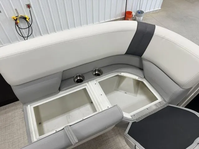 Slide: The Image of Yamaha Select 20C 2026 2026 - 17